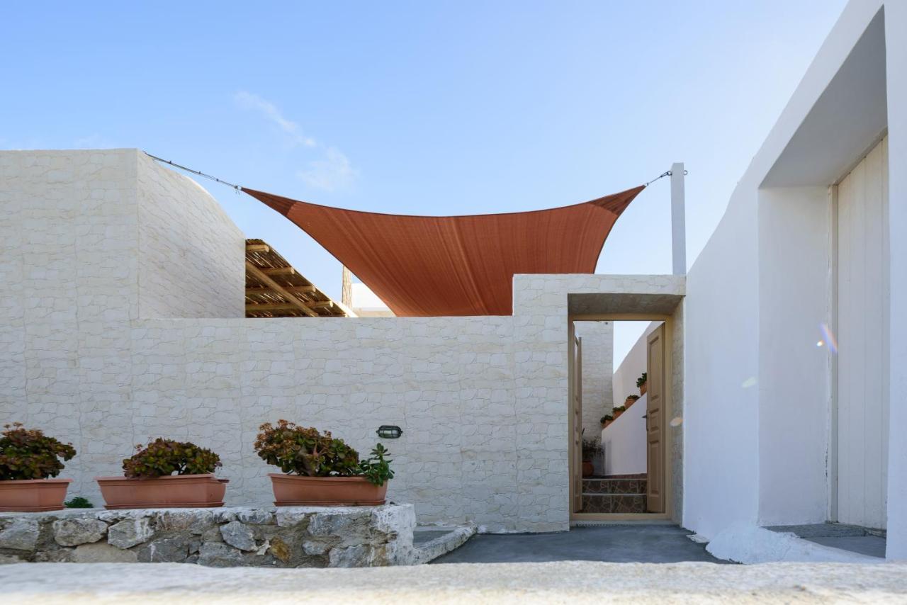 Ferienwohnung Heart Of Oia - Private House With Jacuzzi Exterior foto