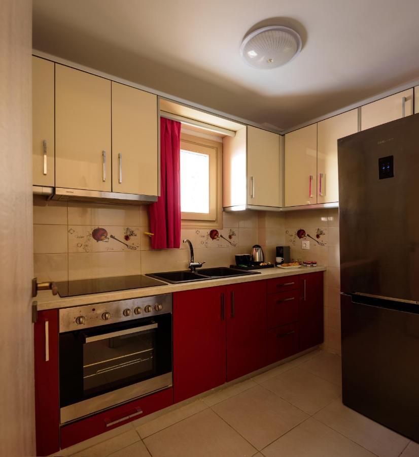 Ferienwohnung Heart Of Oia - Private House With Jacuzzi Exterior foto