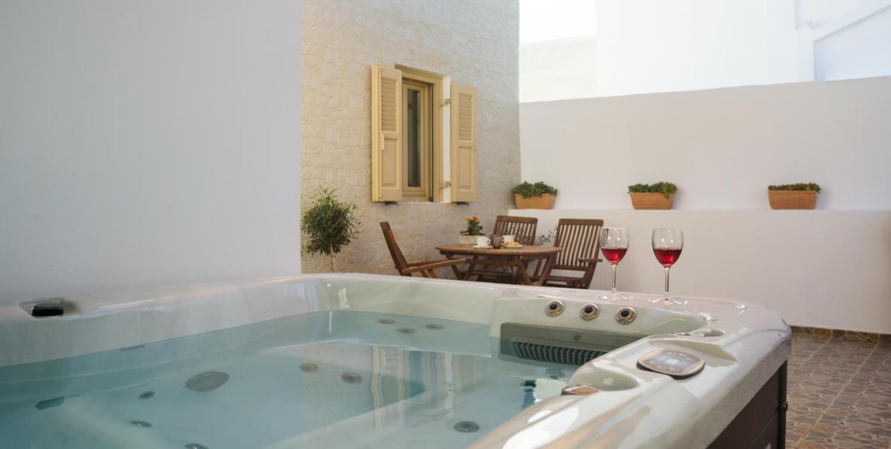 Ferienwohnung Heart Of Oia - Private House With Jacuzzi Exterior foto