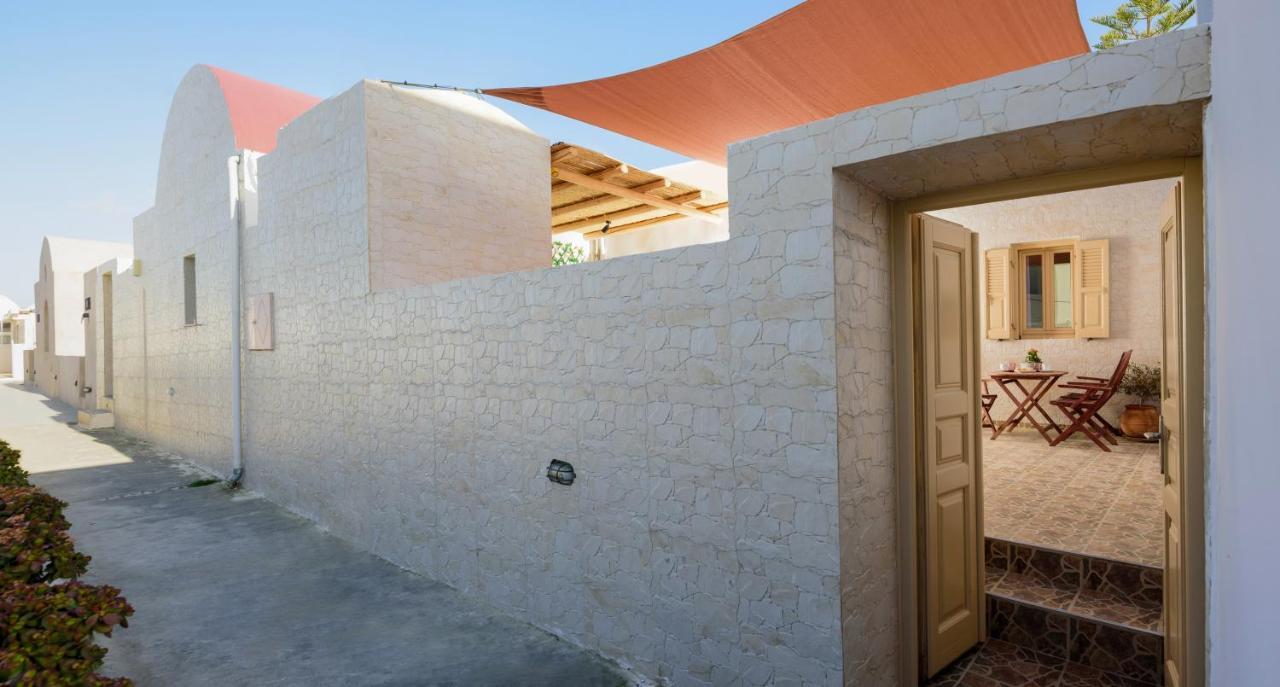 Ferienwohnung Heart Of Oia - Private House With Jacuzzi Exterior foto